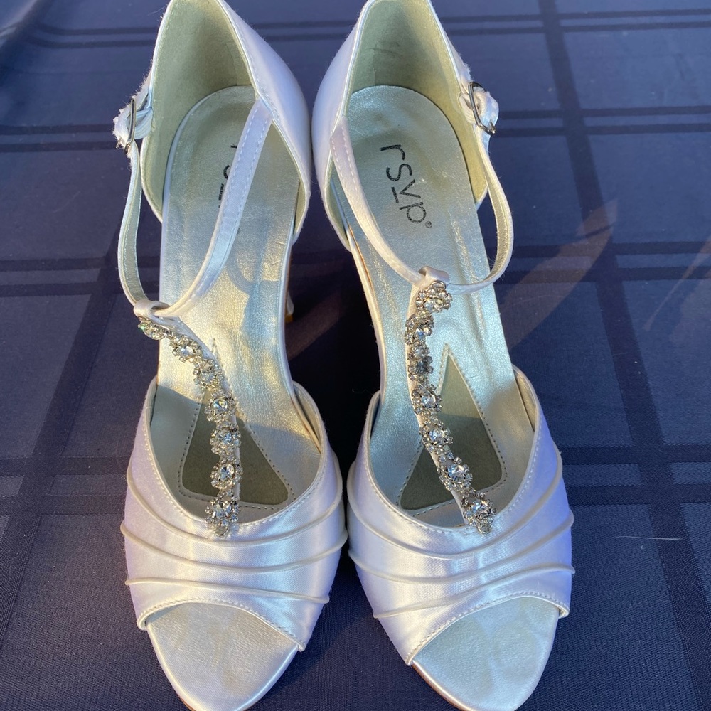 White satin crystal glamorous wedding shoe